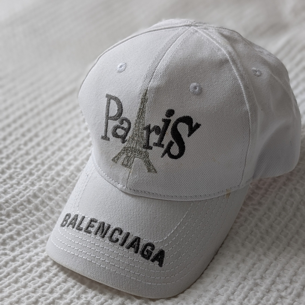 Balenciaga Paris Whir Cap Small Imperfections